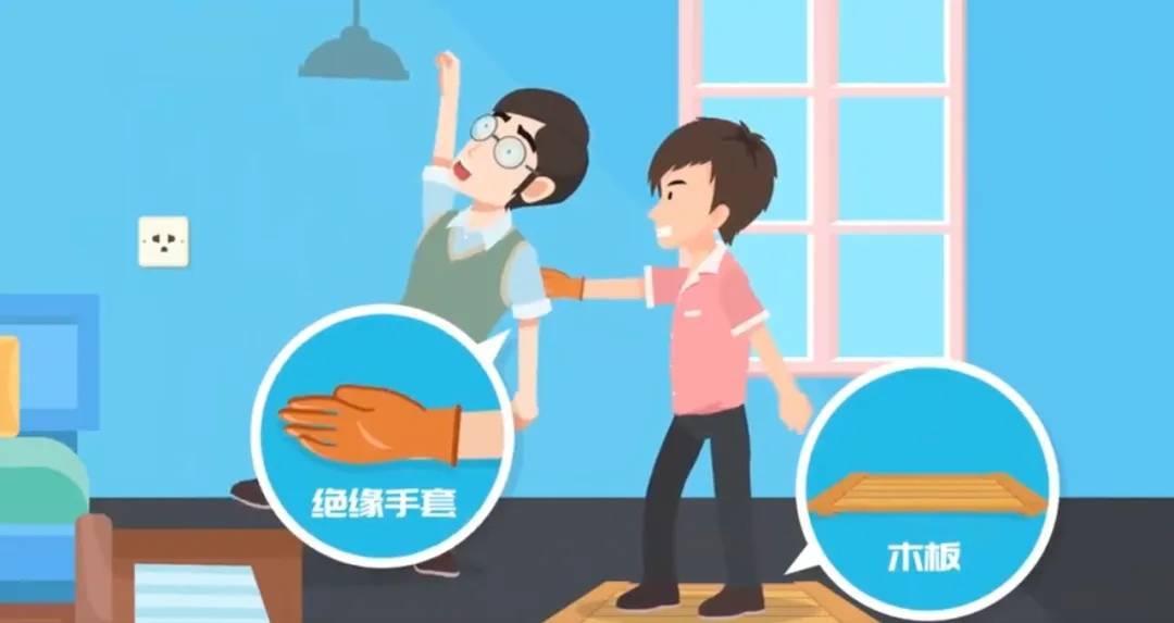 妻子抄起20斤油桶砸老公，“晚10秒，后果不堪设想……”