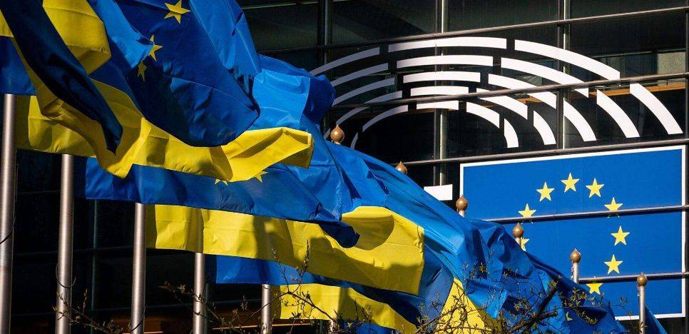 冯德莱恩代表欧盟总结乌克兰战况:今年有超过25万俄罗斯人丧生