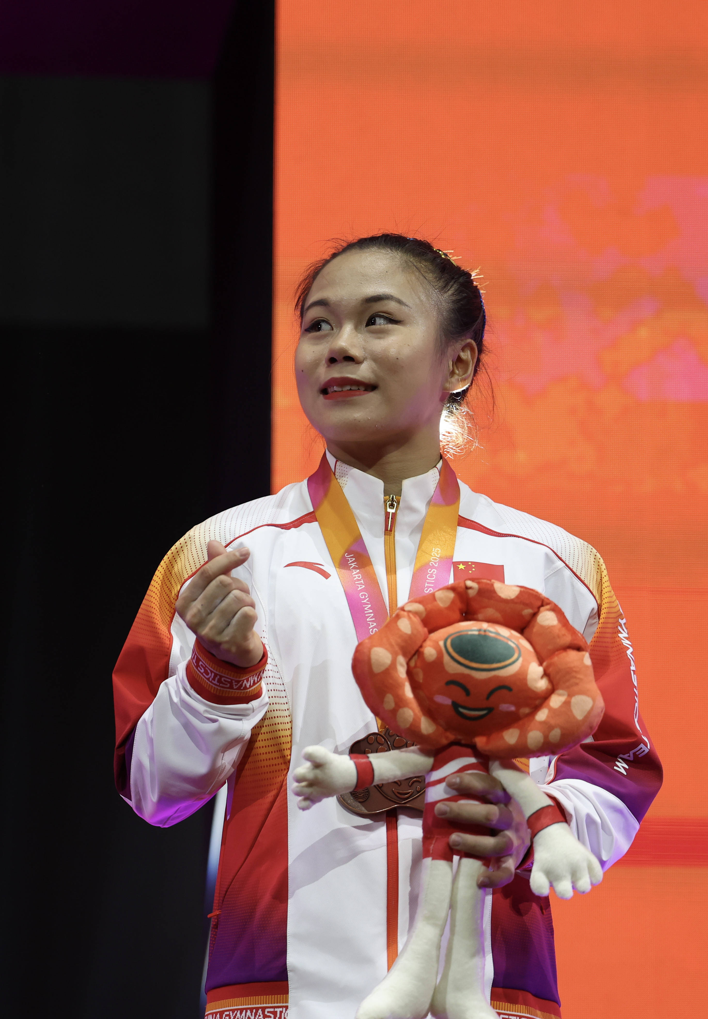 （体育）体操——世锦赛：张清颖获女子个人全能季军