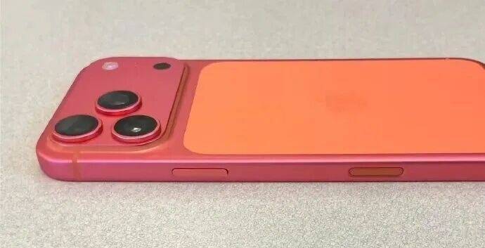 媒体：苹果已彻查iPhone17Pro褪色以确定根本原因，专家预估问题出在“封孔”工艺