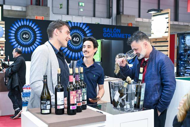 西班牙：马德里美食节举行