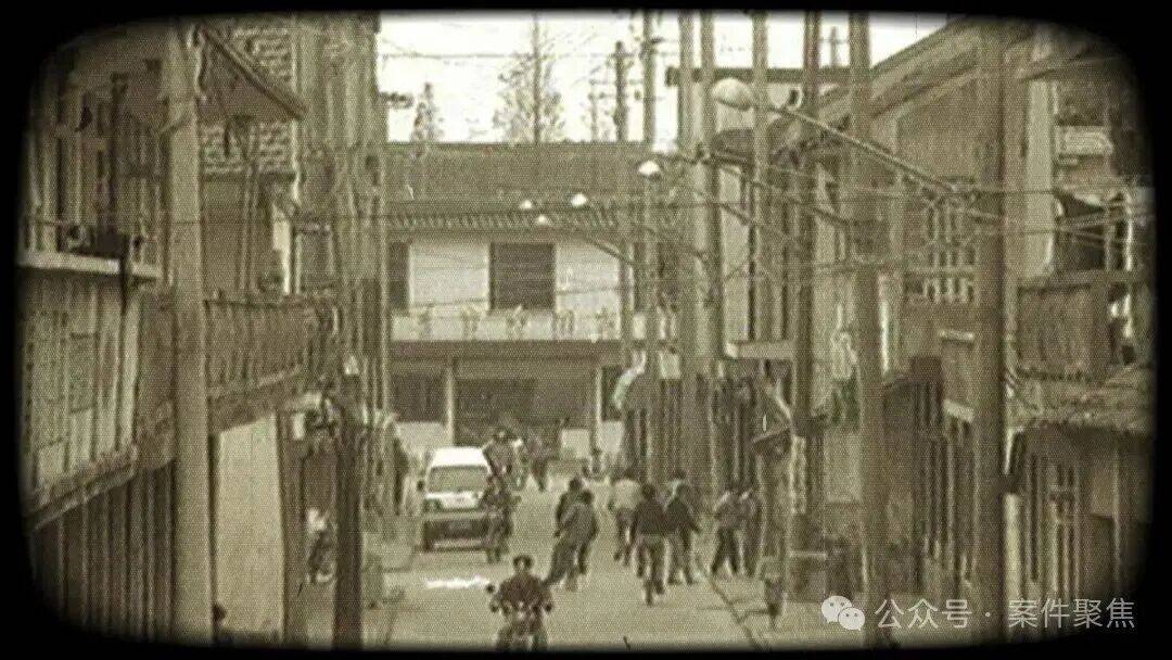 上海夫妻双双殒命!贵重财物没丢失,一枚血手印成关键线索,30年后真相大白