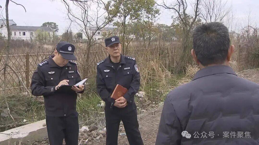 上海夫妻双双殒命!贵重财物没丢失,一枚血手印成关键线索,30年后真相大白